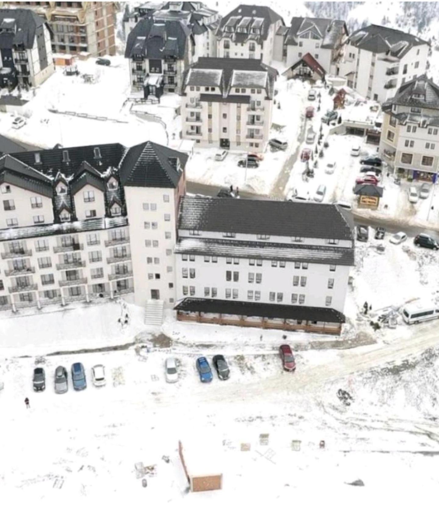 K19 Milmari Resort & Spa Kopaonik Extérieur photo